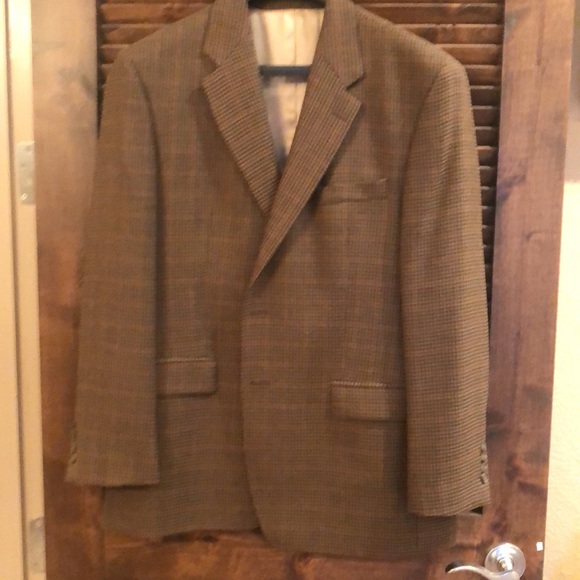 Ralph Lauren 100 wool sport coat. - Picture 2 of 3